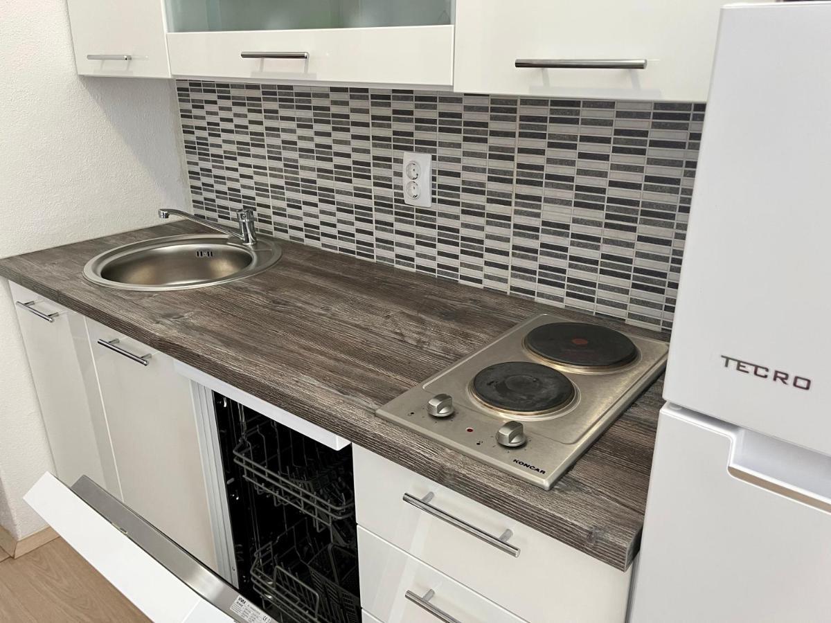 Apartments Stela Gornji Karin Εξωτερικό φωτογραφία