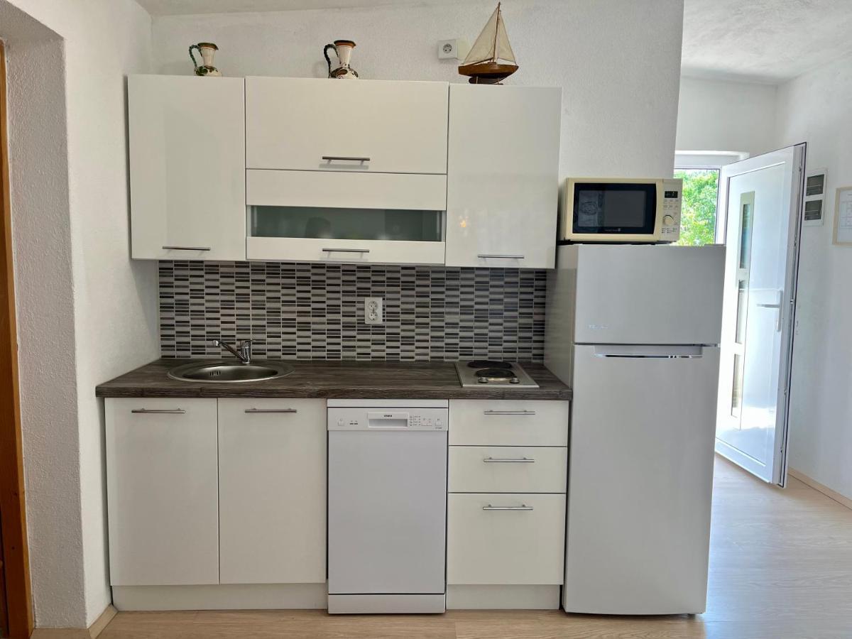 Apartments Stela Gornji Karin Εξωτερικό φωτογραφία
