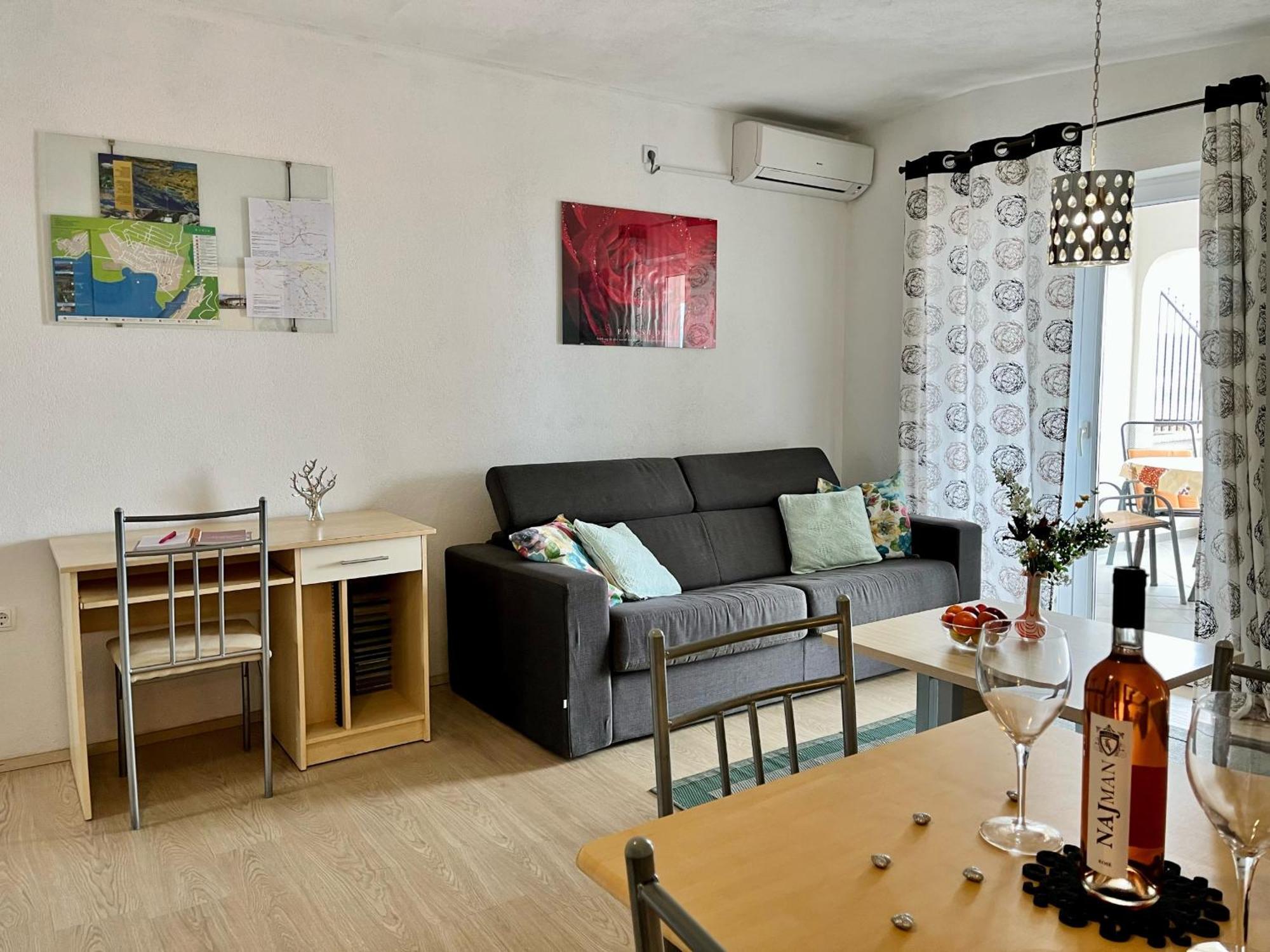 Apartments Stela Gornji Karin Δωμάτιο φωτογραφία